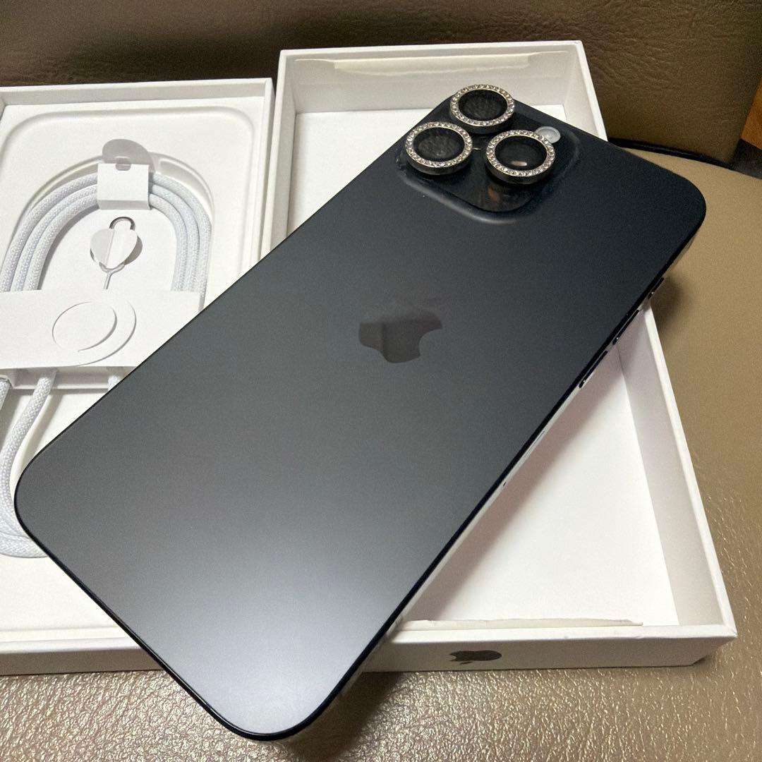 美品iPhone16ProMax 256GB SIMフリー ブラックチタニウム