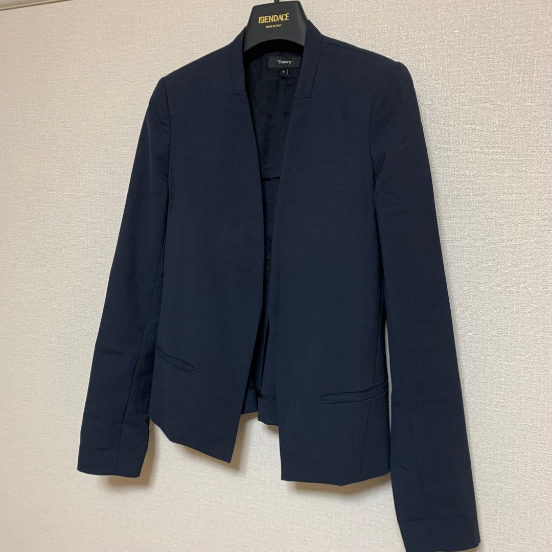 【人気】セオリー　ネイビー　ノーカラー　S セット　パンツスーツ　背抜き