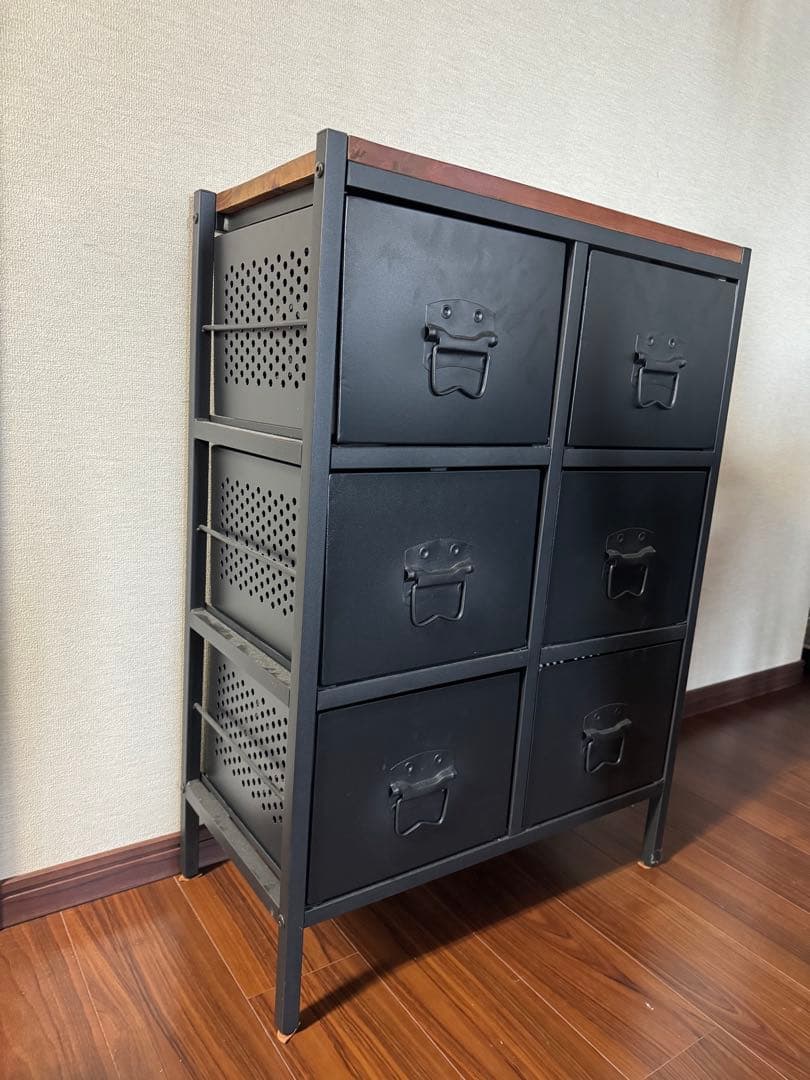 インダストリアル収納