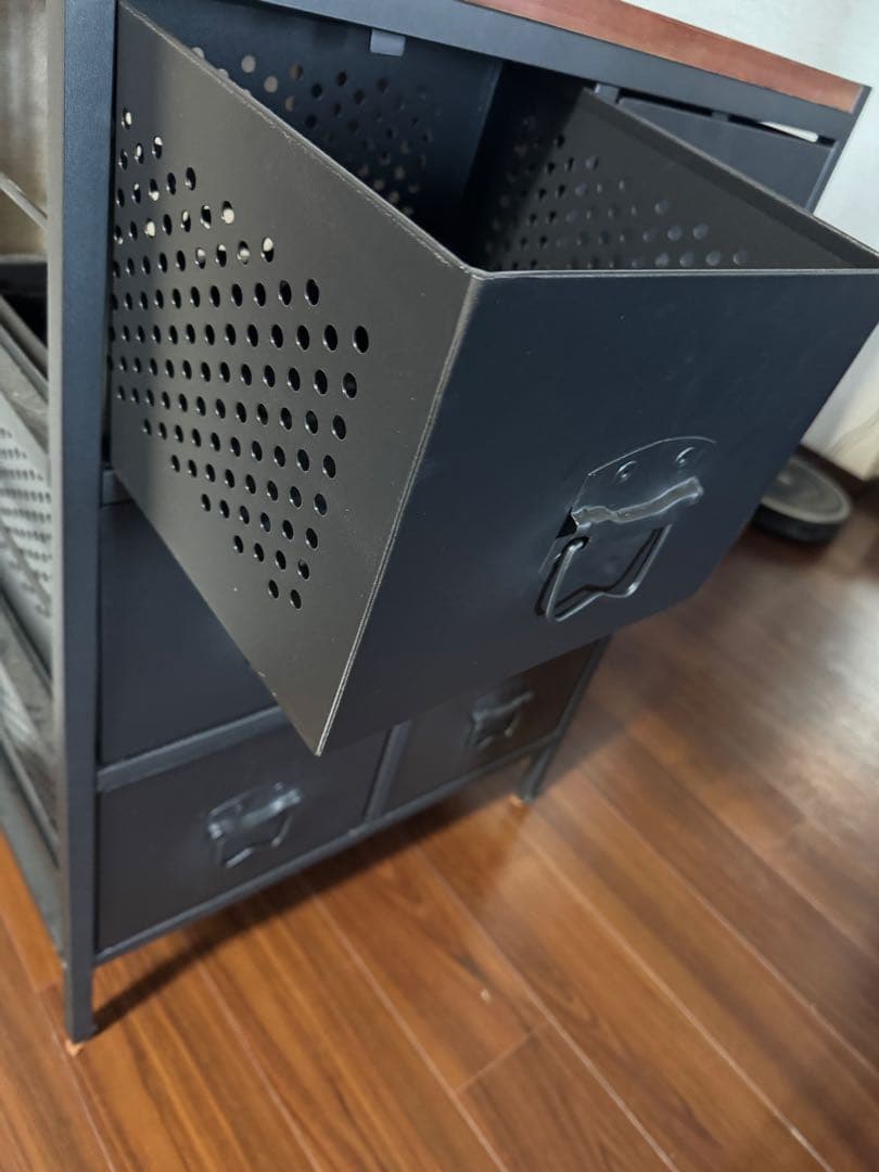 インダストリアル収納