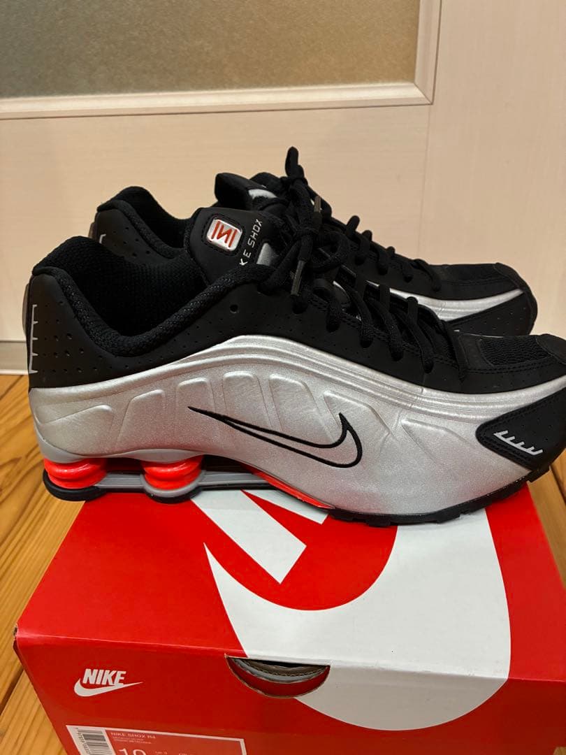 【美品】Nike Shox R4 28cm ナイキショックス