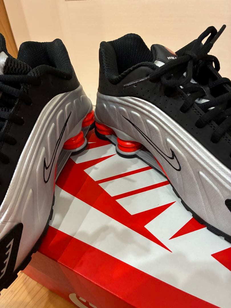 【美品】Nike Shox R4 28cm ナイキショックス