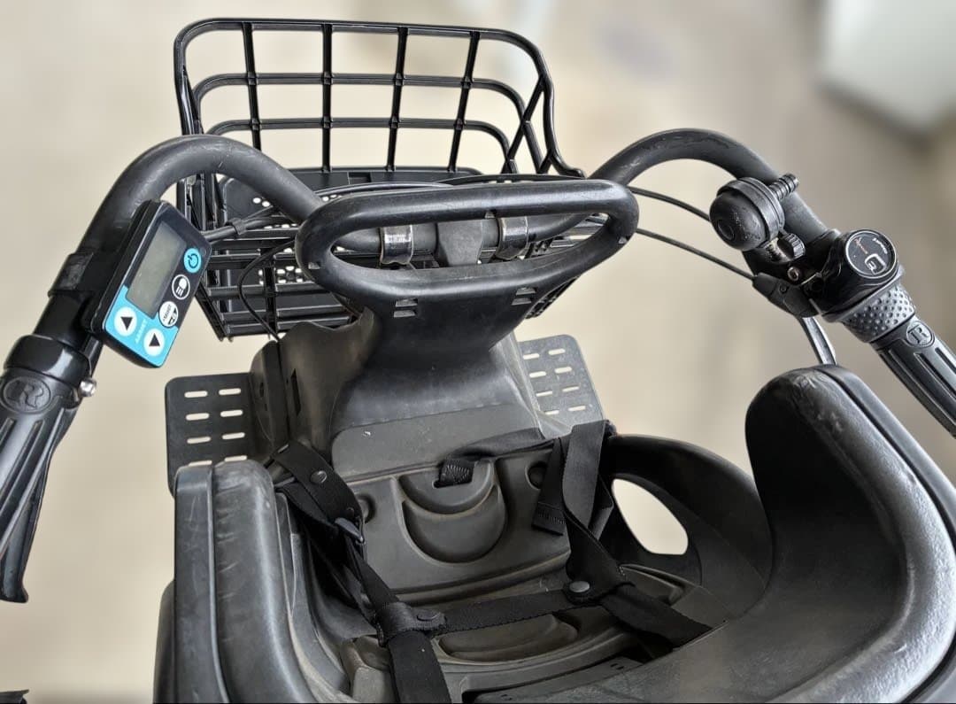 引き取り限定ヤマハ　パスバビー　子供乗せ電動自転車　　　チャイルドシート付き！！