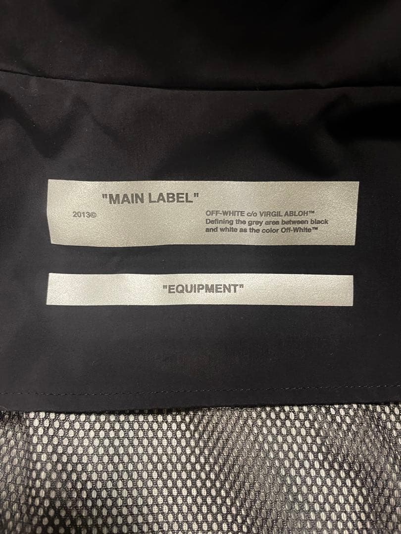 【美品】Off-White ナイロンマウンテンパーカー　ジャケット オフホワイト