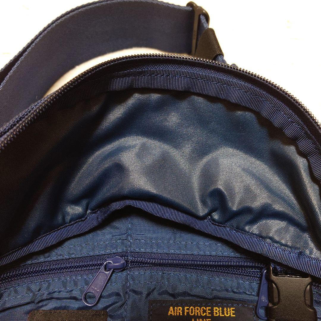 希少ブリーフィング × ビームスプラス別注モバイルポッドショルダーボディバック