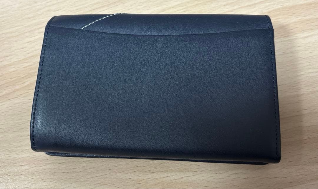 新品未使用品 Kitamura ネイビー二つ折り財布 レザー
