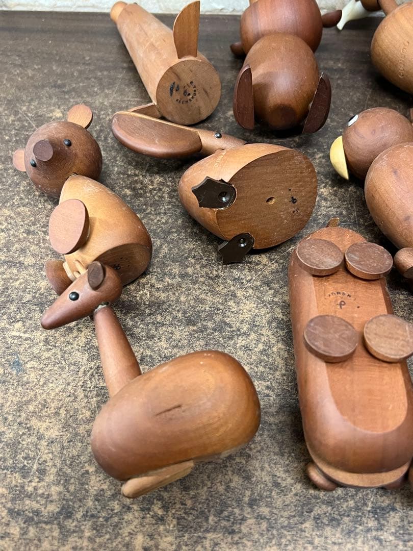 E2【used】 千趣会 ロイヤルペット 12種 木製置き場