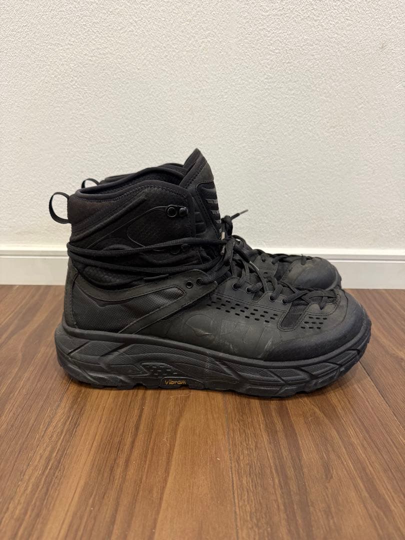 靴 HOKA ONE ONE / TOR ULTRA HI 30CM