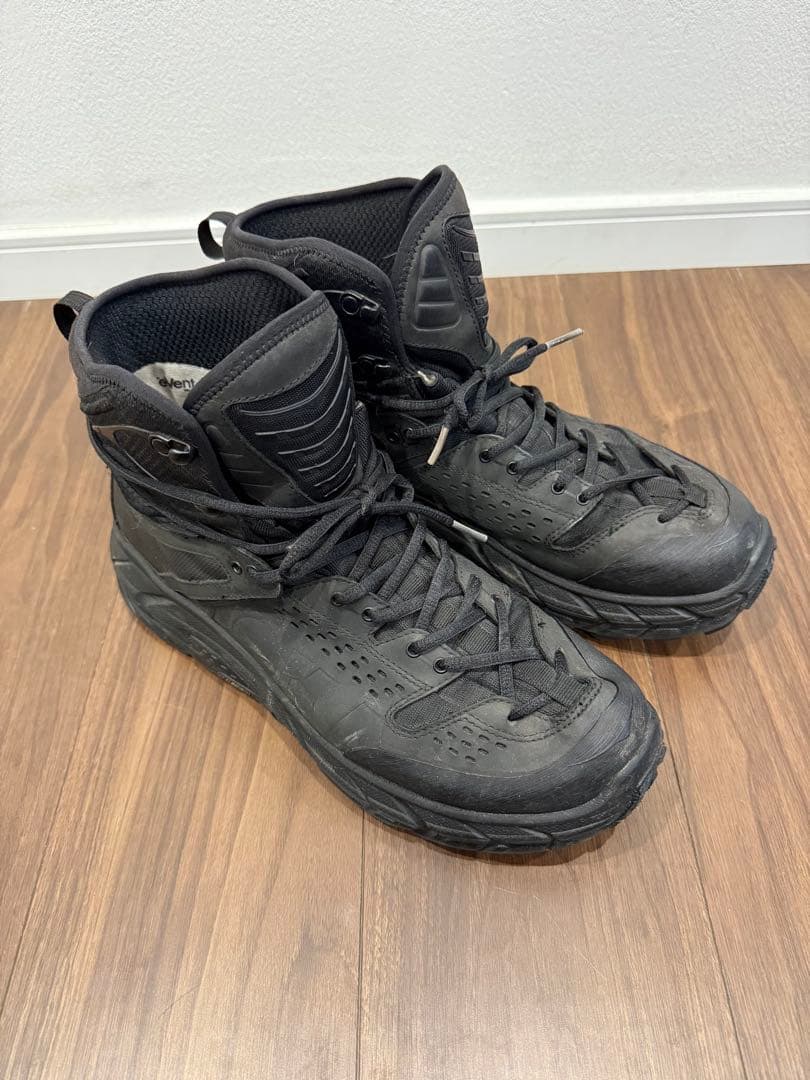 靴 HOKA ONE ONE / TOR ULTRA HI 30CM