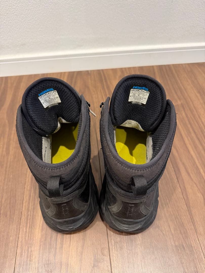 靴 HOKA ONE ONE / TOR ULTRA HI 30CM