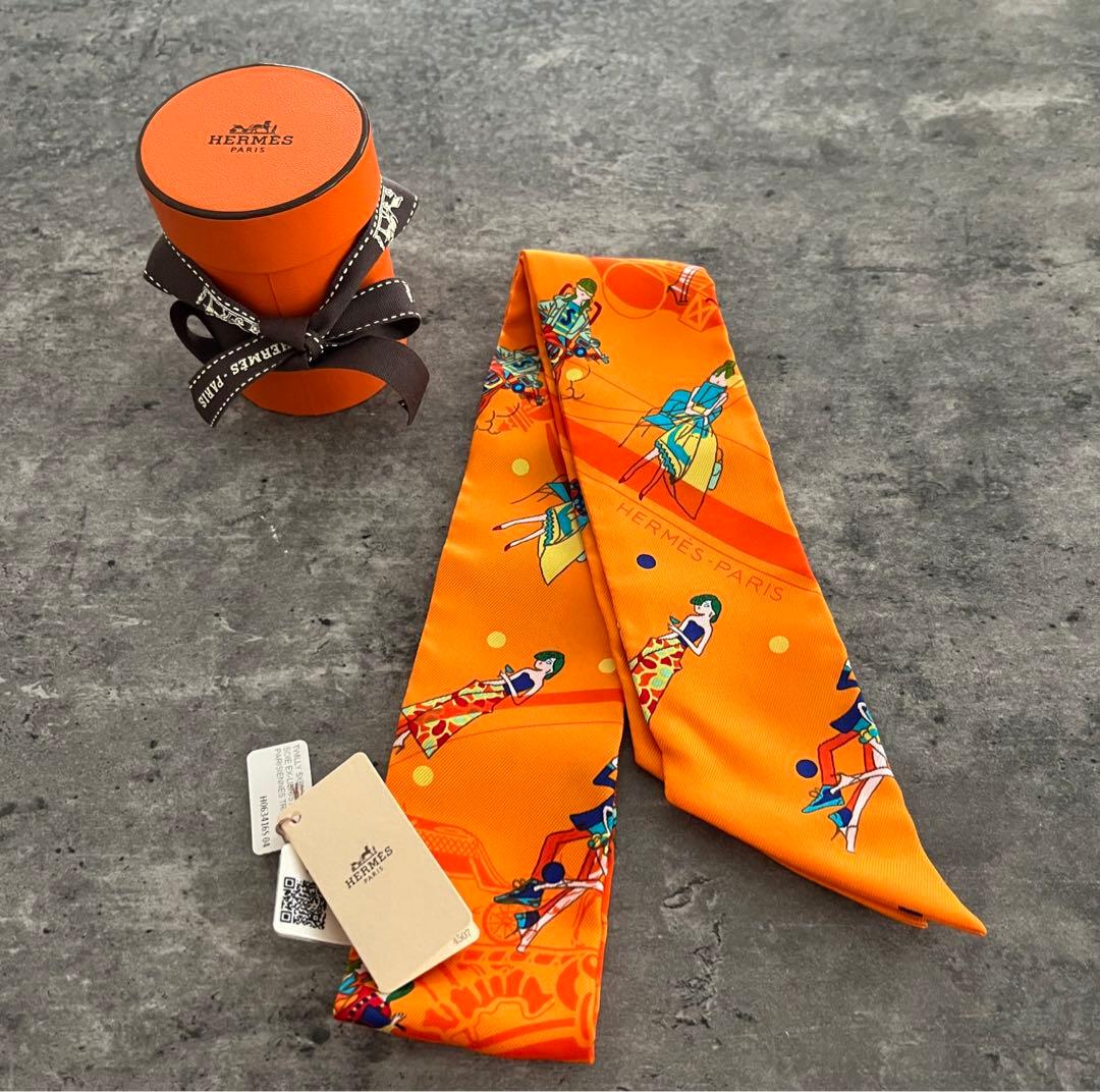HERMES エルメス　ツイリー　パリジェンヌ　オレンジ　新品未使用　スカーフ