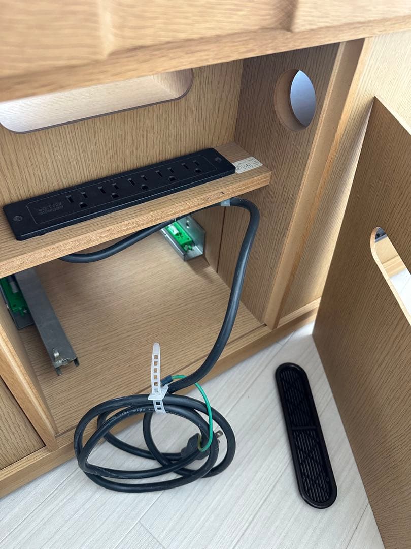 カリモク テレビボード テレビ台 TV台 ローボード コンセント付 ※i1※