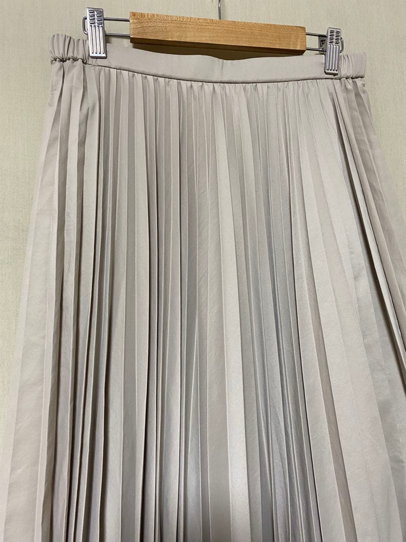 23区　CanCam11月号掲載　パウダリータイプライター プリーツ スカート