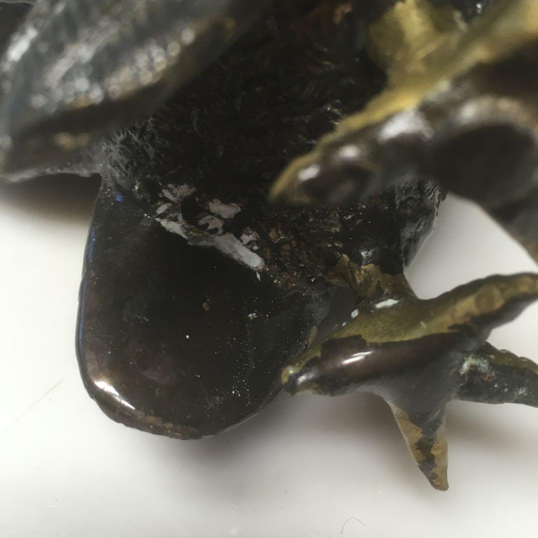 仲良しオンドリとメンドリの置物　金属製　重さあります