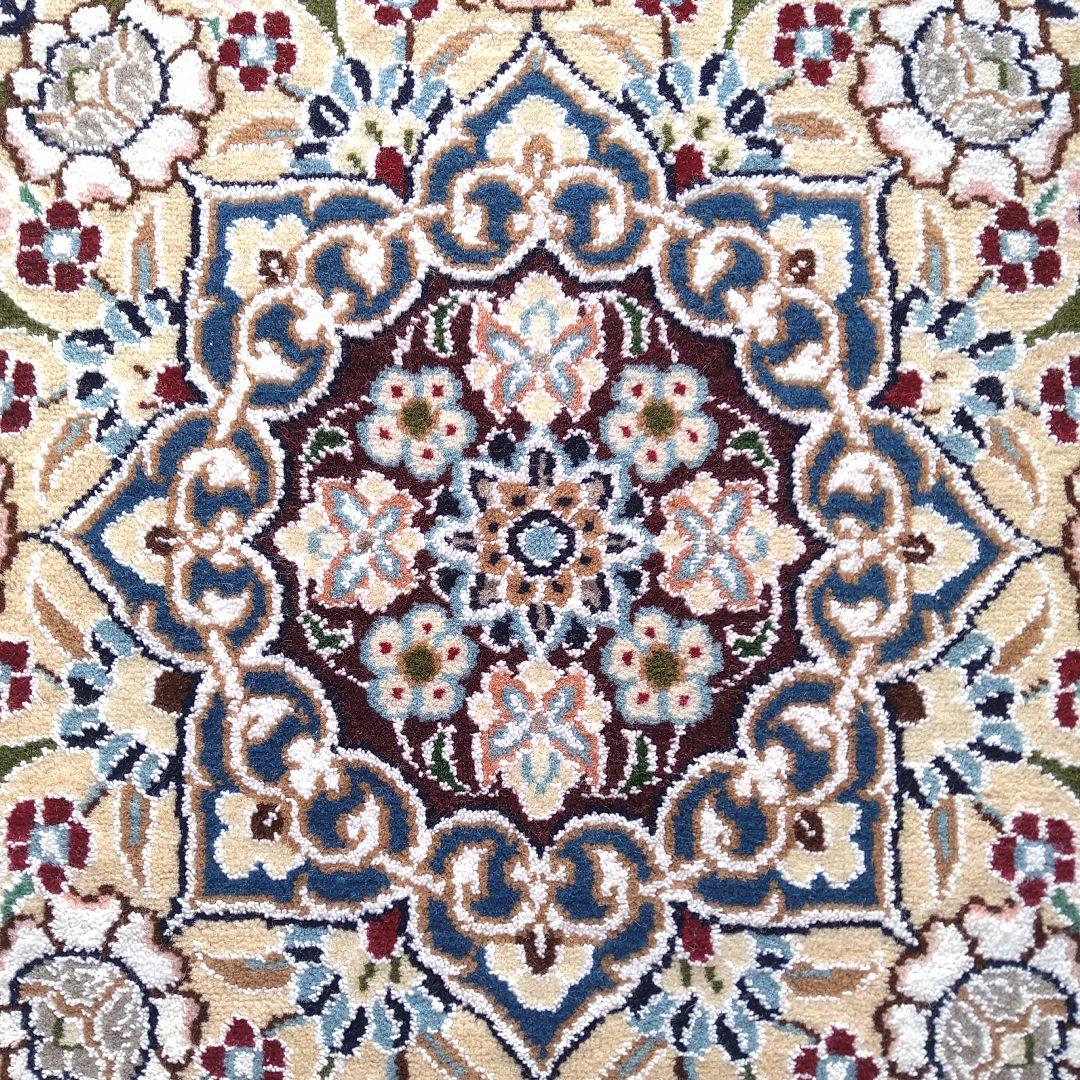 ペルシャ絨毯 丸型 ナイン産 直径約80cm クリームベージュ メダリオン