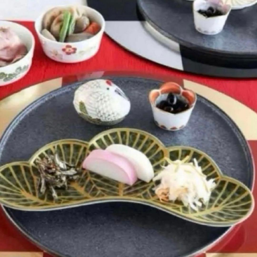 【新品】【大人気】有田焼幸楽窯　錦茶緑金松葉形前菜皿3枚セット　縁起物