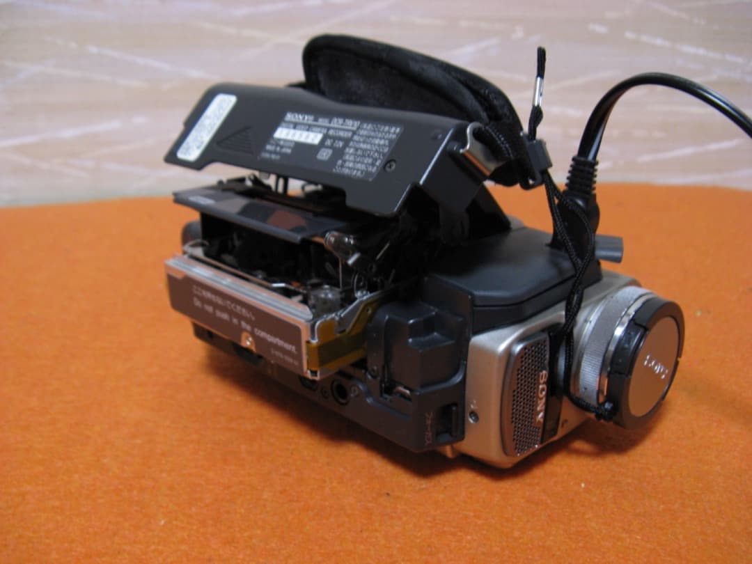 動作OK❗️☆SONYのMiniDV/ビデオカメラ・DCR-TRV10