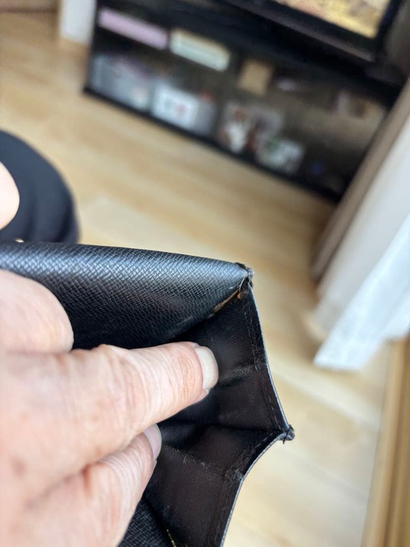 ルイヴィトン エピ ブラック 　小銭入れ 黒