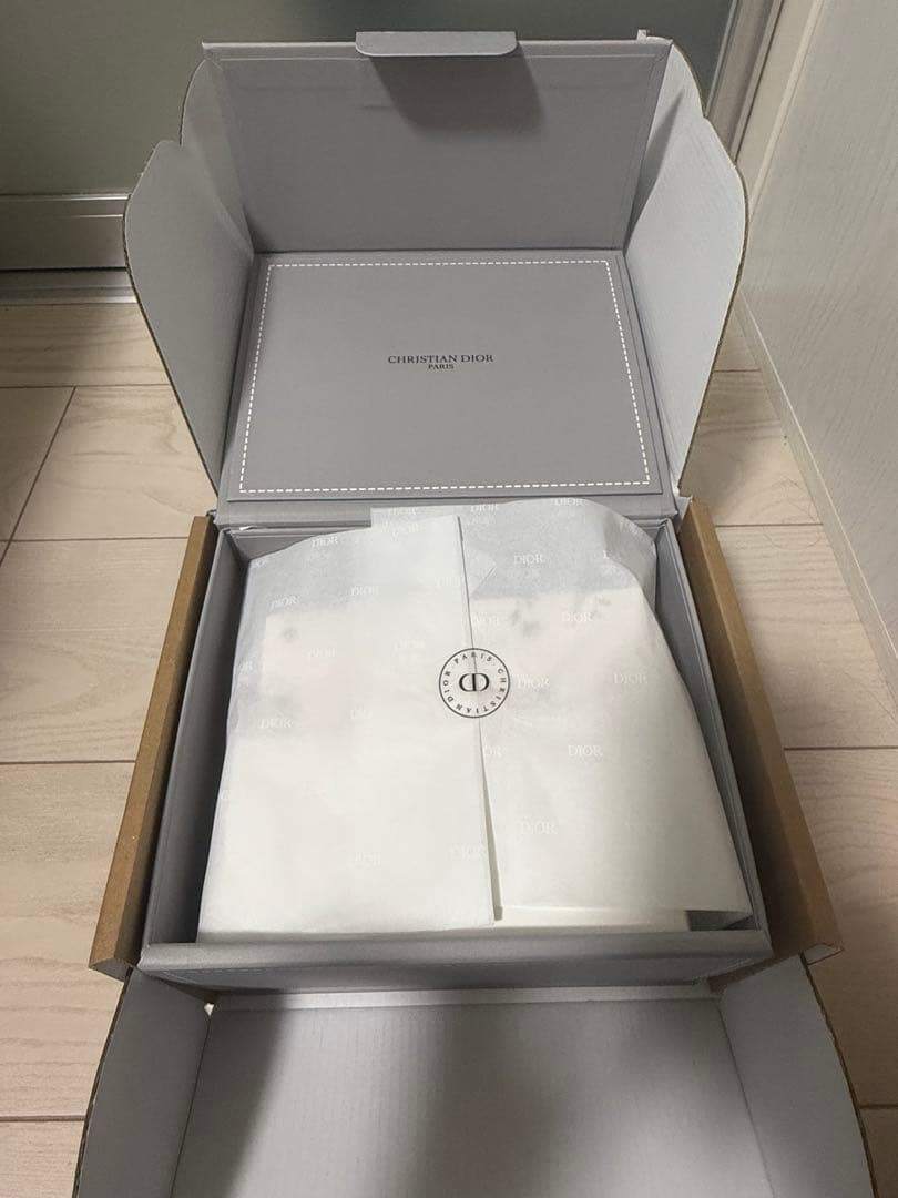 Dior ローズ バスボム サクラ リキッドソープ