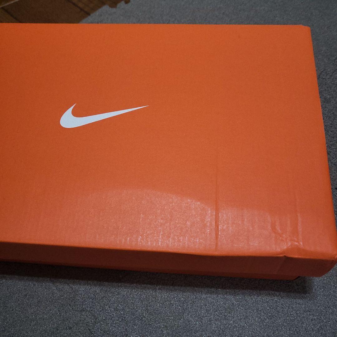 バレーボールシューズ　ナイキ ハイパークイック SE ホワイト ハイパーピンク