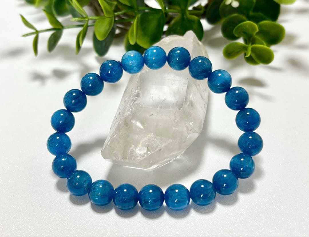 究極品質　未来への指針と絆を象徴する守護石　ネオンブルーアパタイトキャッツアイ