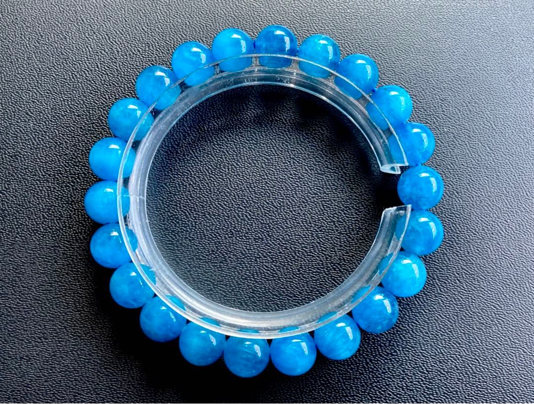 究極品質　未来への指針と絆を象徴する守護石　ネオンブルーアパタイトキャッツアイ