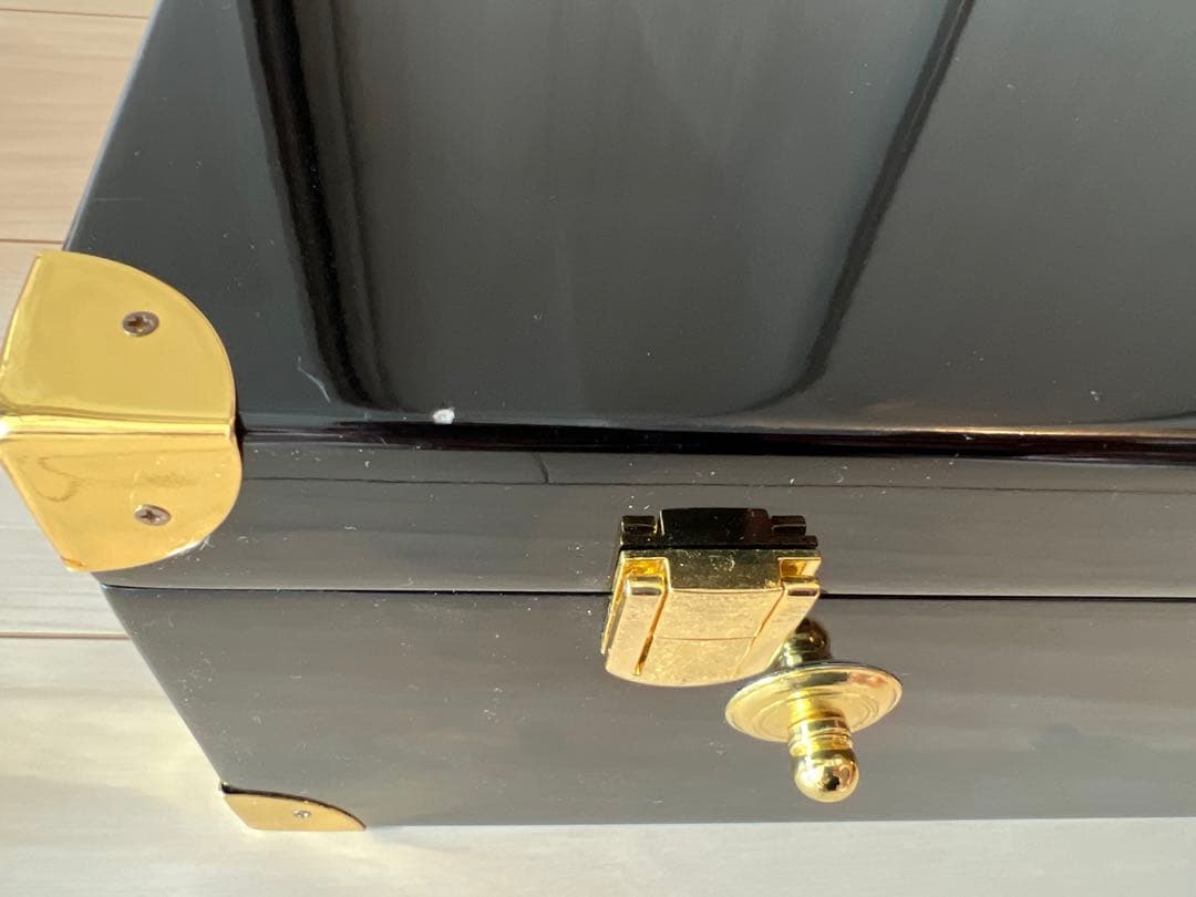 アルマンド　アタッシュケース　空瓶3本入り