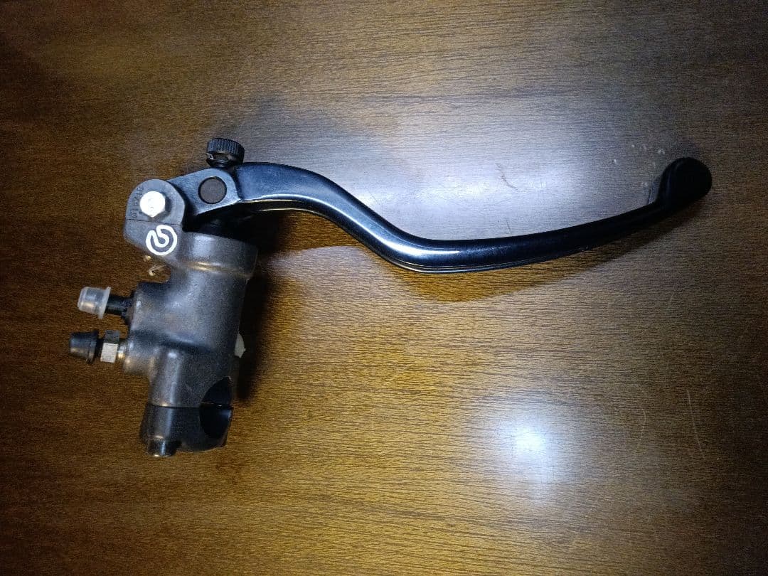 Brembo ラジアル ブレーキマスターシリンダー 19×18 美品