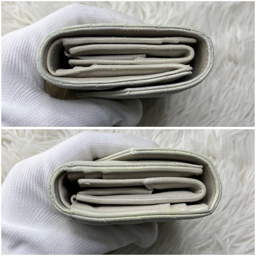 【大人気】サンローラン 財布 YSL キャビアスキン ホワイト コンパクト