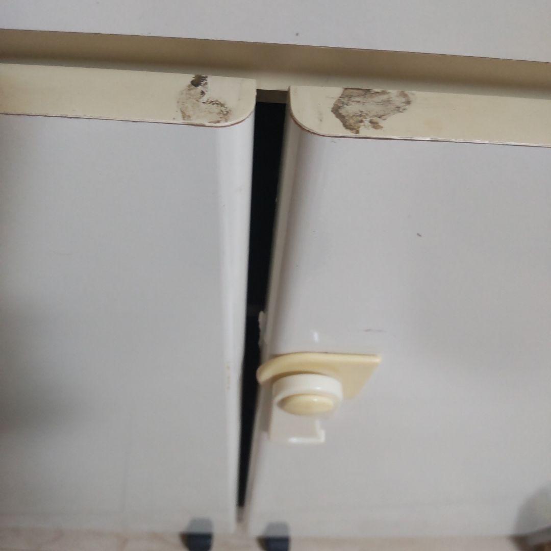 ホワイトキャビネット ガラス扉付き 収納デスク