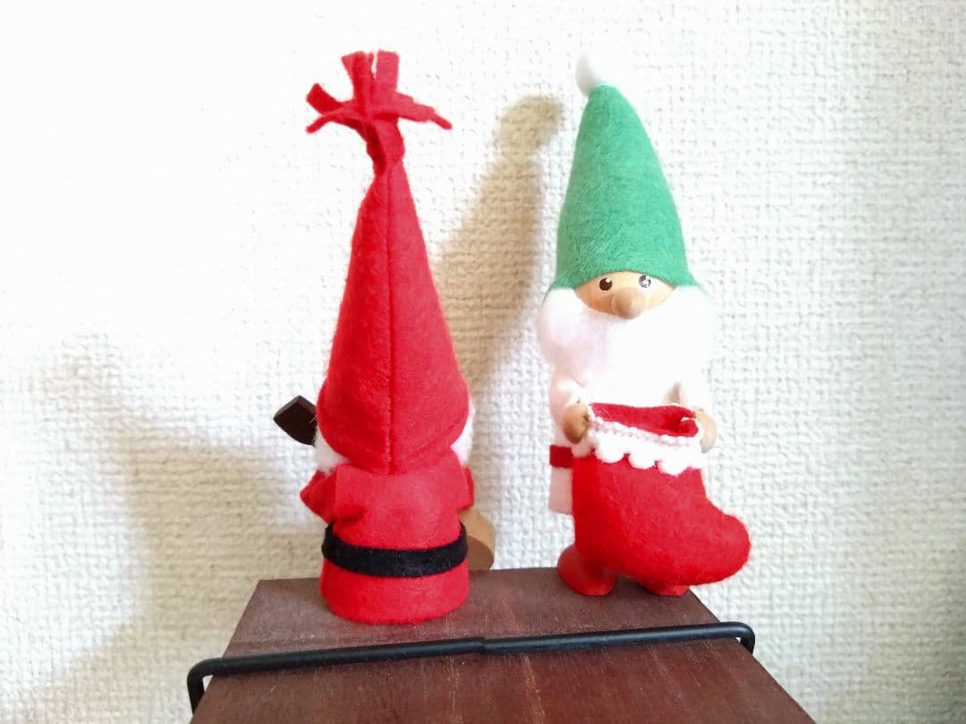 ノルディカニッセ　ニッセサンタ　2体　ギター　くつ下　緑帽子