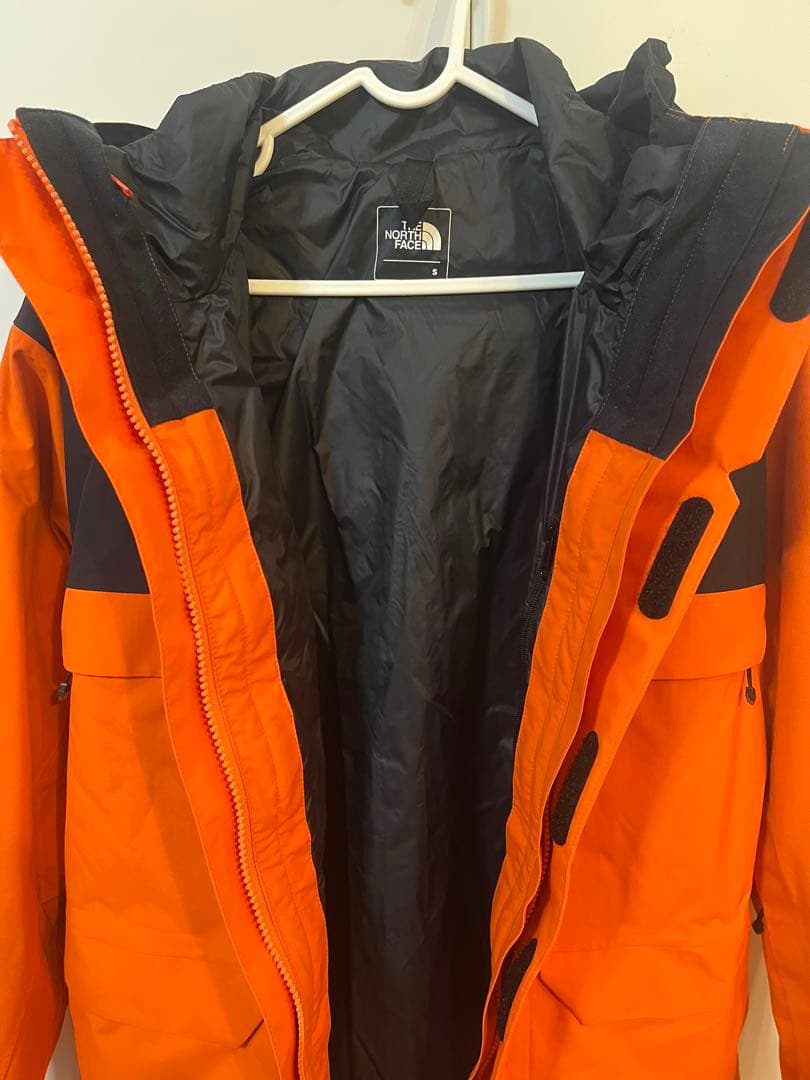 THE NORTH FACE NS61808(パンツ付き)