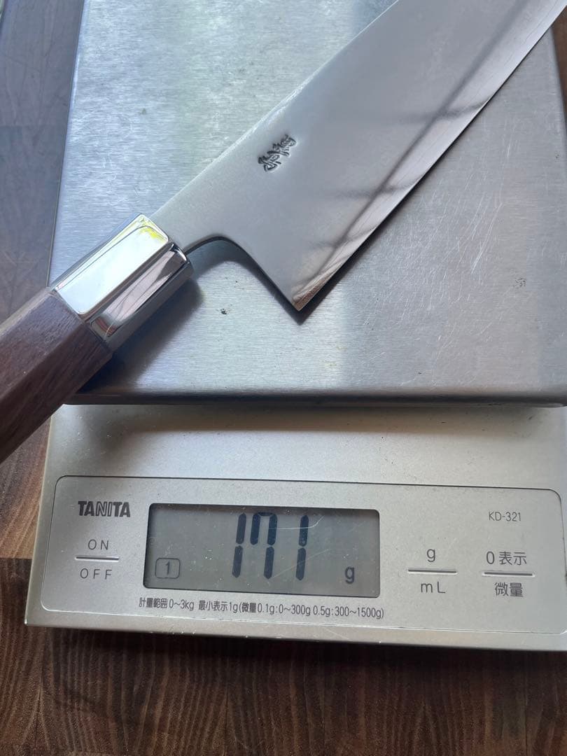 黒鳥鍛造　銀三　霞　牛刀　210mm 包丁　洋包丁　ステンレス　土佐打刃物