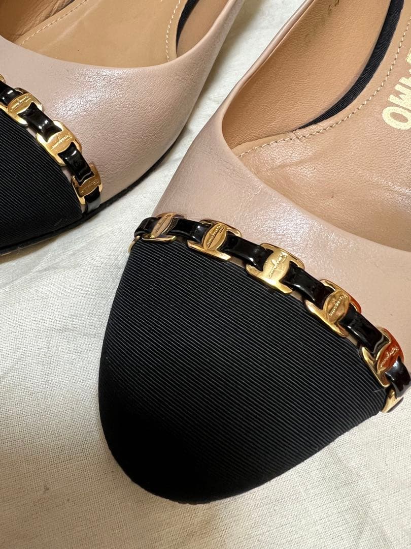 本日お値下げ【美品】Salvatore Ferragamo パンプス　サイズ6