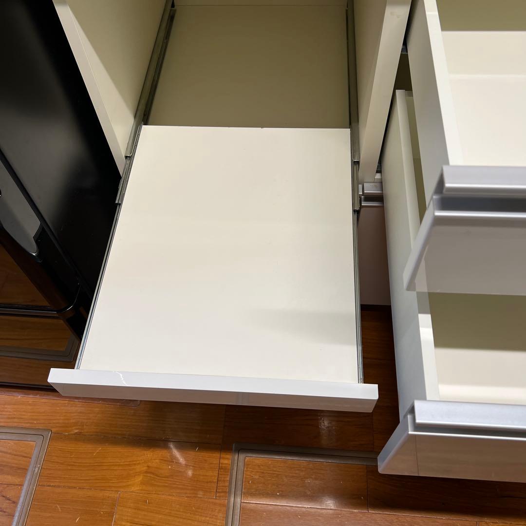 美品　パモウナ 食器棚