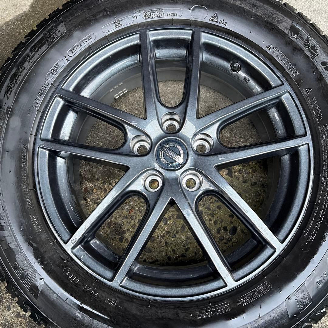 日産純正17インチ スタッドレスタイヤセット