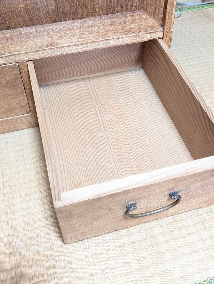 【直接引取可】昭和レトロ 桐の茶箪笥 持ち手付 飾り棚 アンティーク 八千代市