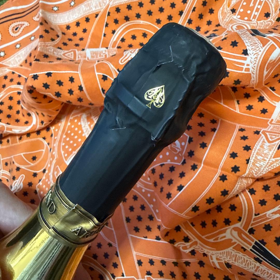 d*g様 アルマンド ブリニャック ゴールド ベルベットバッグ付き 正規品 未開