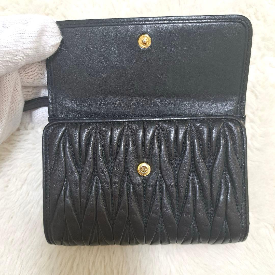 ✨極美品　箱あり✨ミュウミュウ　三つ折り　マトラッセ　キルティング　レザー