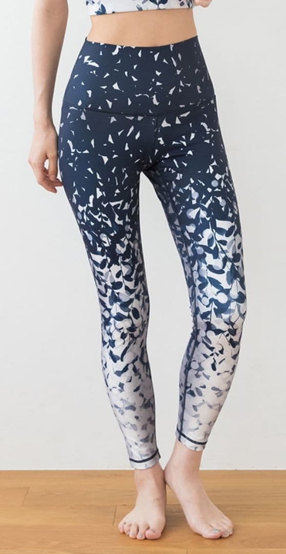 新品☆未使用【SUKALA】レイヤードタンクトップ＆レギンスＳsize