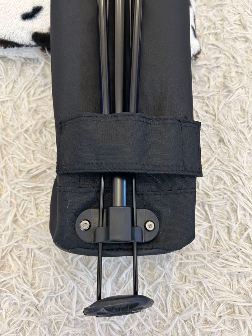 早い者勝ち【美品】OAKLEY セルフスタンドバッグ フード付き　ブラック