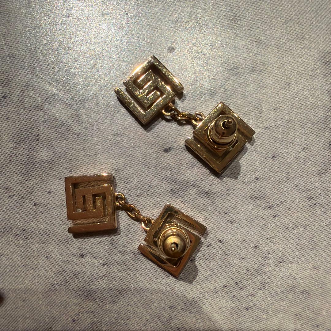 FENDI ピアス　ゴールド