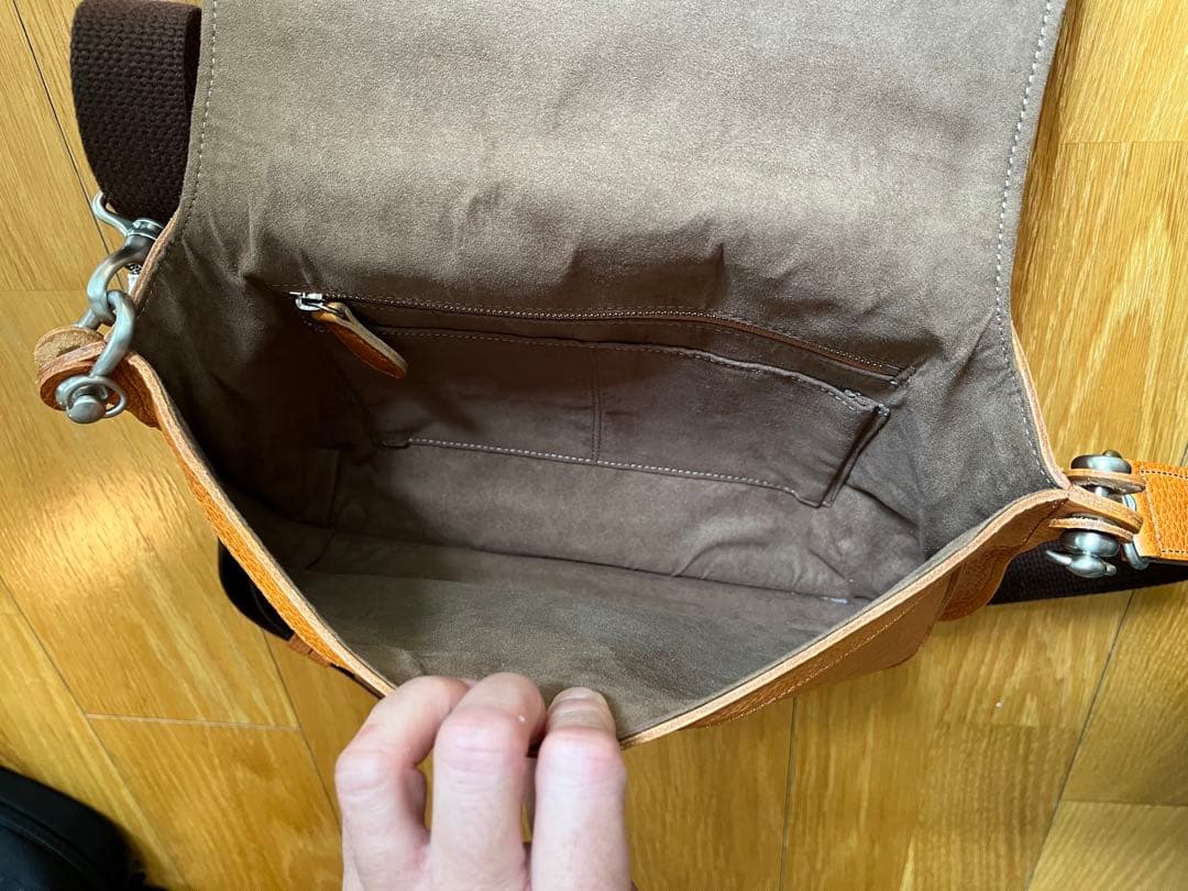 Factelier ショルダーバッグ