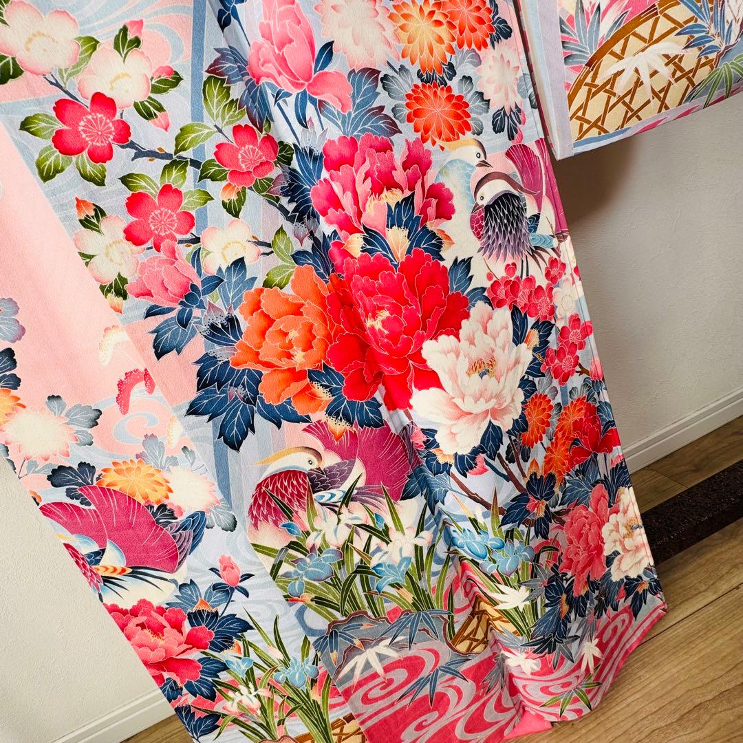 美品　現代　振袖　成人式　着物　正絹　164.5裄67 ピンク　水色　紅色　花柄