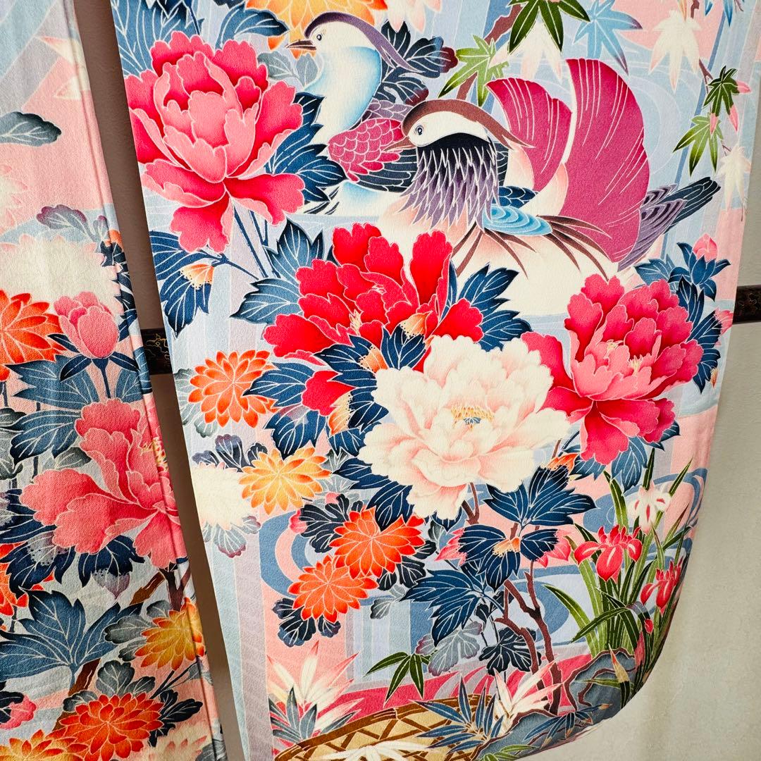 美品　現代　振袖　成人式　着物　正絹　164.5裄67 ピンク　水色　紅色　花柄