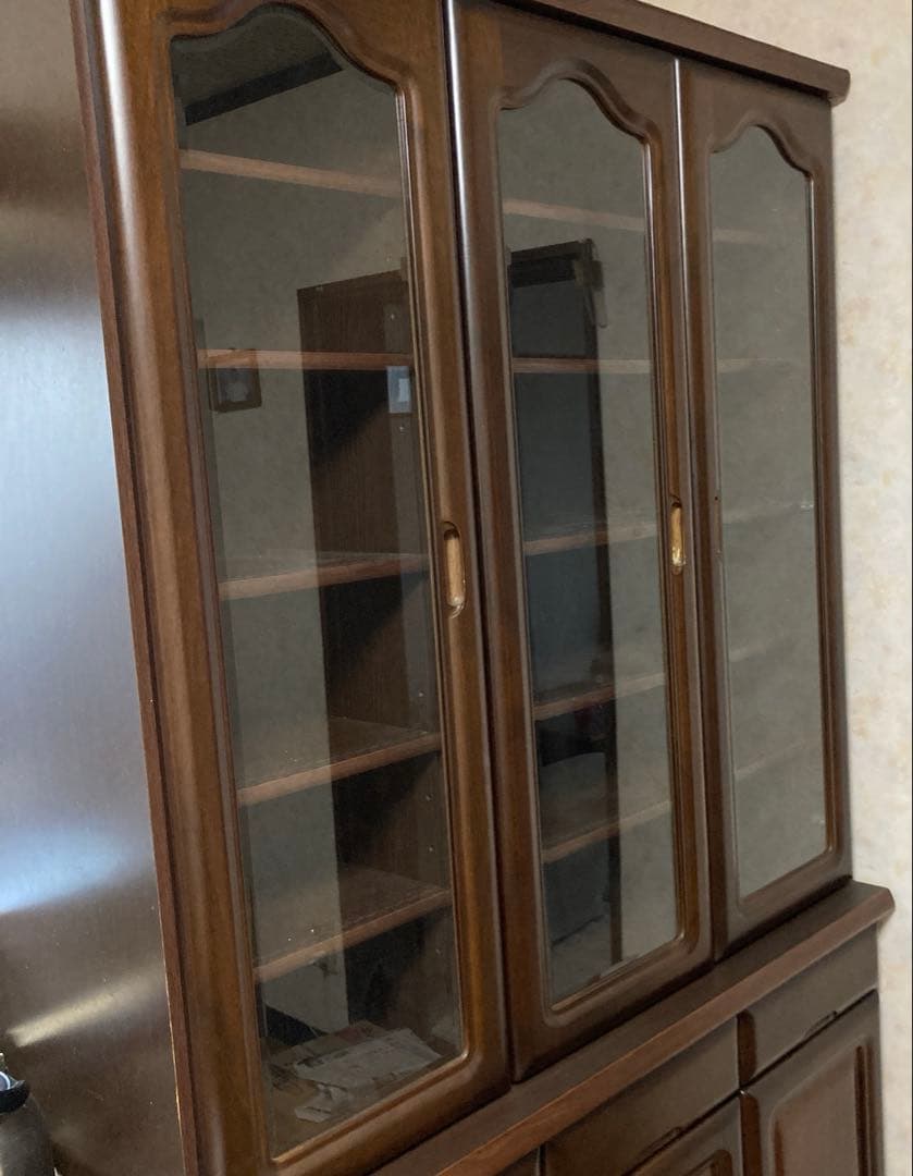 【2／7まで出品】食器棚　キャビネット　アンティーク　ガラス扉付　昭和レトロ