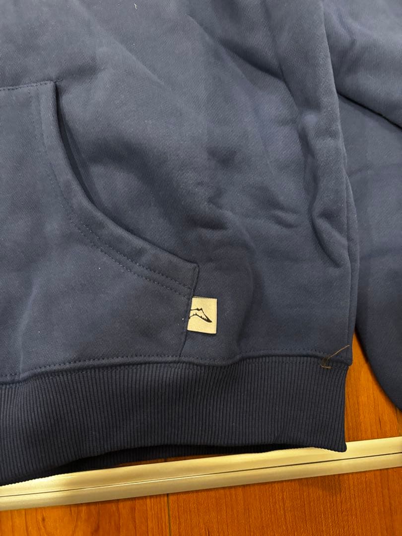 AKIMBO ネイビー パーカー Mサイズ