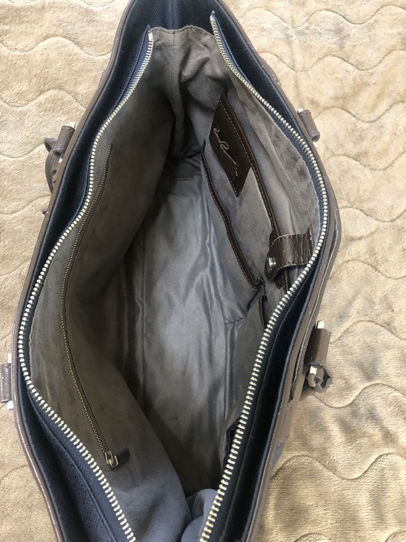 ペッレモルビダ　2way キャピターノ　メイデンボヤージュ ネイビー➕ブラウン