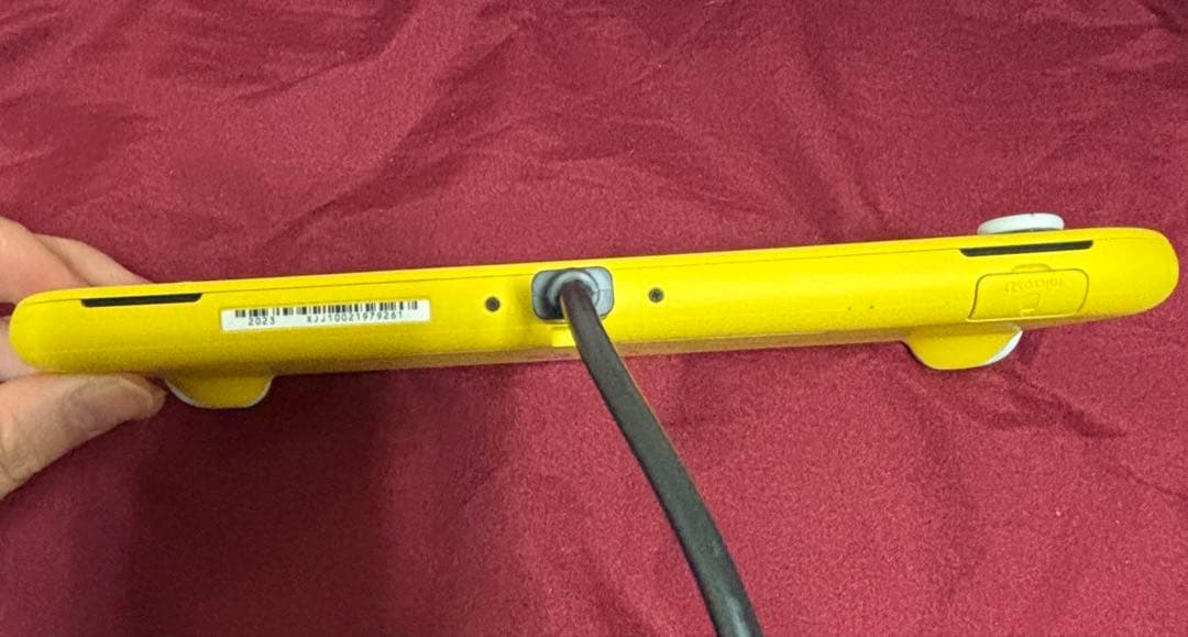 Nintendo Switch Lite イエロー 箱付き　本体