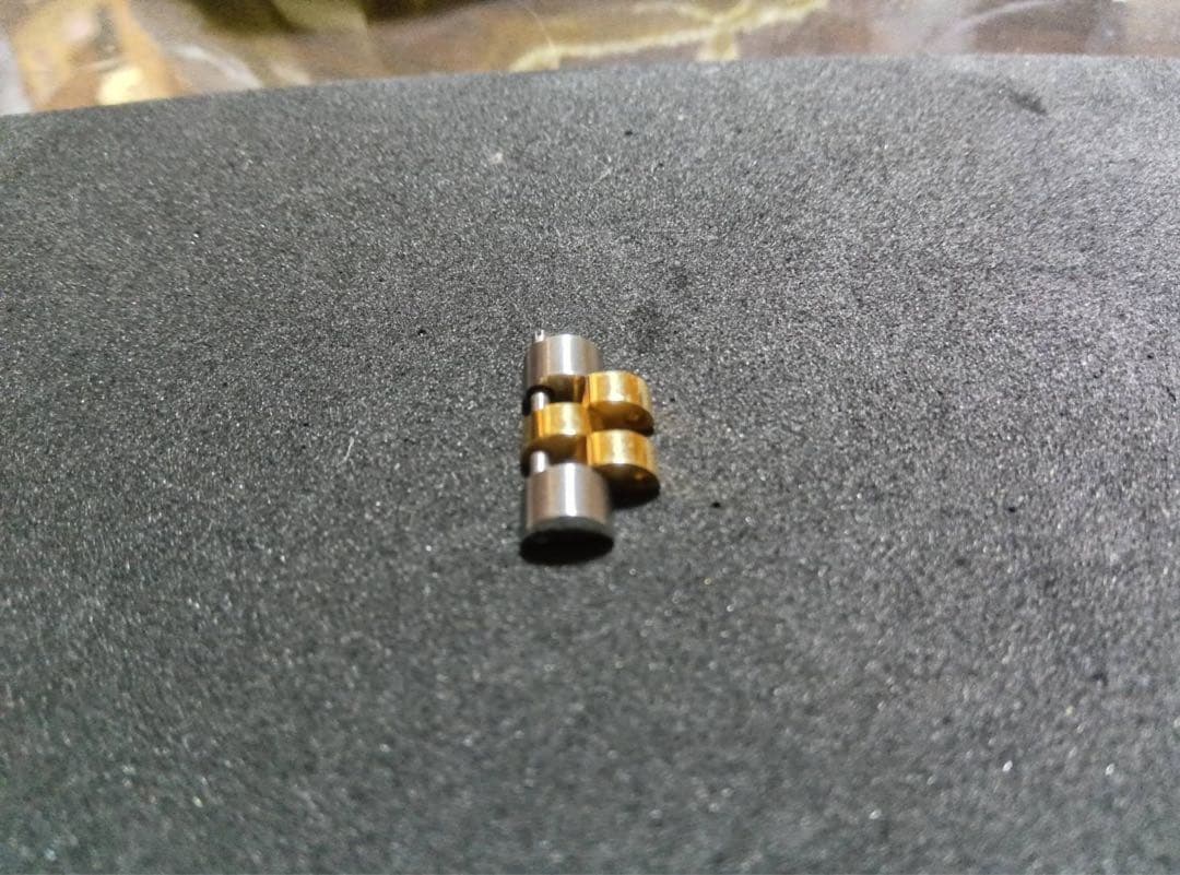 ロレックスＫ18コンビベルト　無垢　１コマ